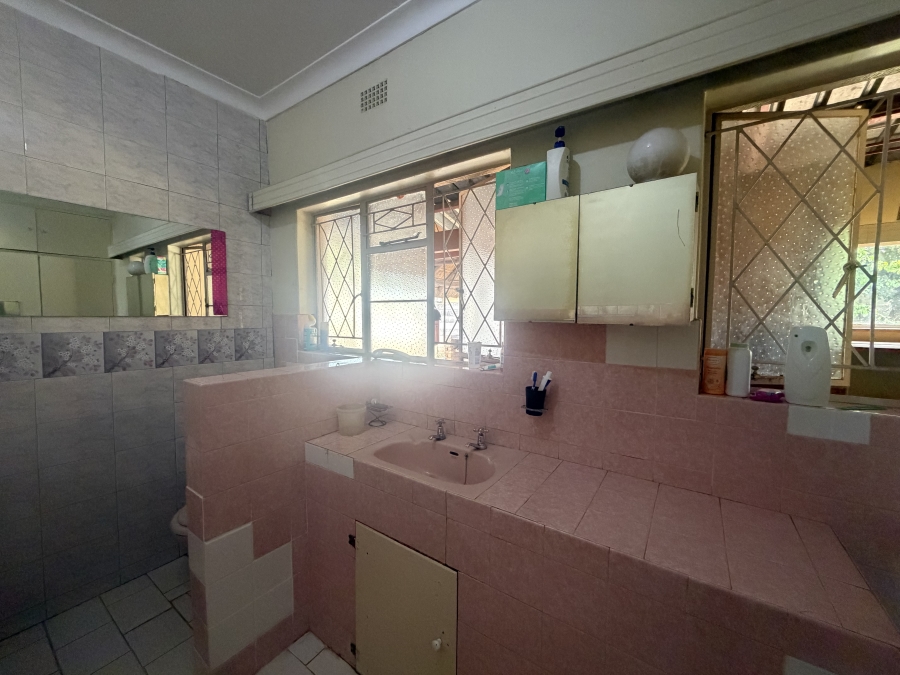 To Let 4 Bedroom Property for Rent in Erasmia Gauteng