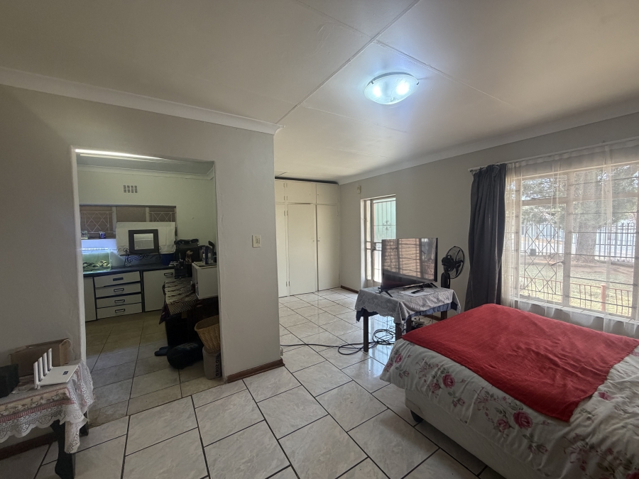 To Let 4 Bedroom Property for Rent in Erasmia Gauteng