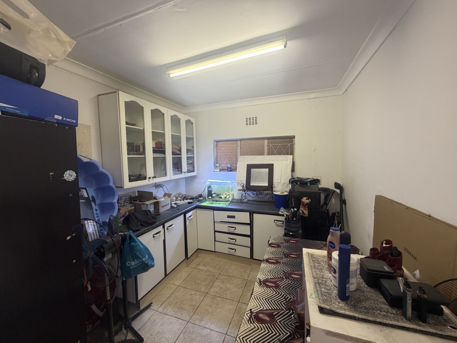 To Let 4 Bedroom Property for Rent in Erasmia Gauteng