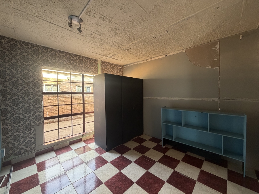 To Let 3 Bedroom Property for Rent in Christoburg Gauteng