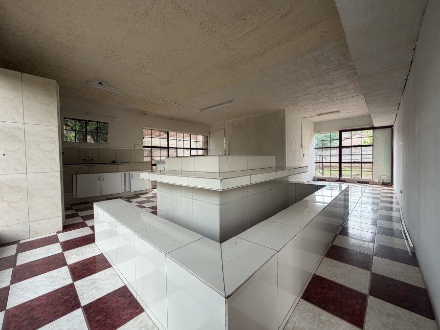 To Let 3 Bedroom Property for Rent in Christoburg Gauteng