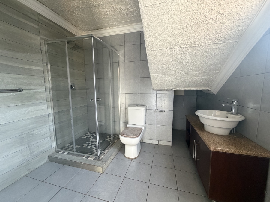 To Let 3 Bedroom Property for Rent in Christoburg Gauteng