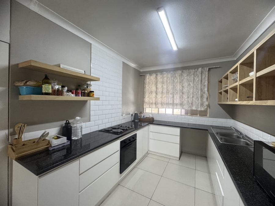 3 Bedroom Property for Sale in Klippoortjie Gauteng