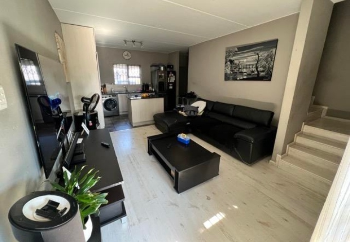 To Let 2 Bedroom Property for Rent in Honeydew Manor Gauteng