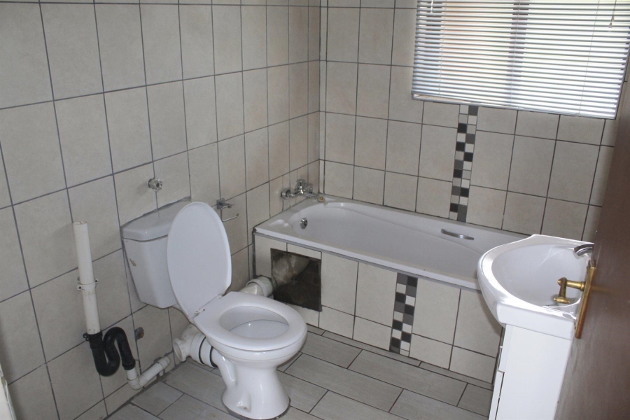 To Let 2 Bedroom Property for Rent in Witpoortjie Gauteng