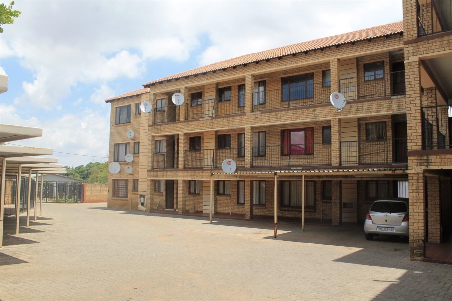 To Let 2 Bedroom Property for Rent in Witpoortjie Gauteng