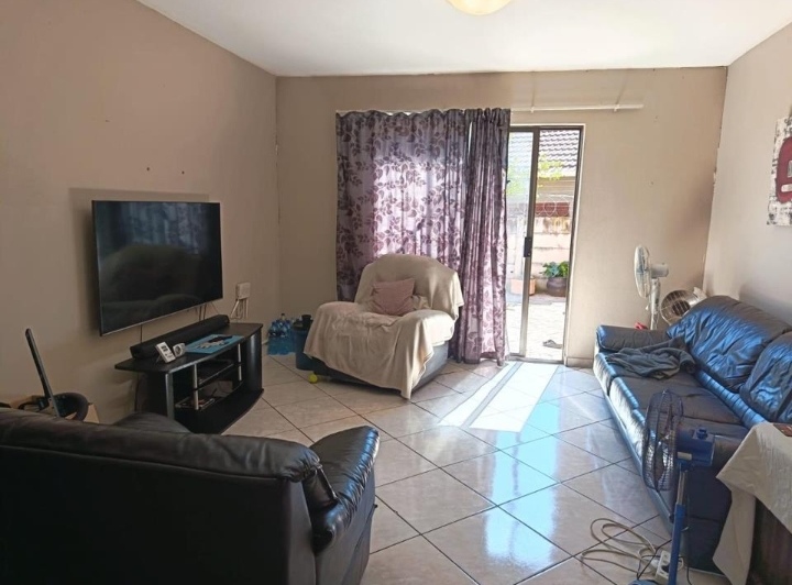 2 Bedroom Property for Sale in Greenhills Gauteng