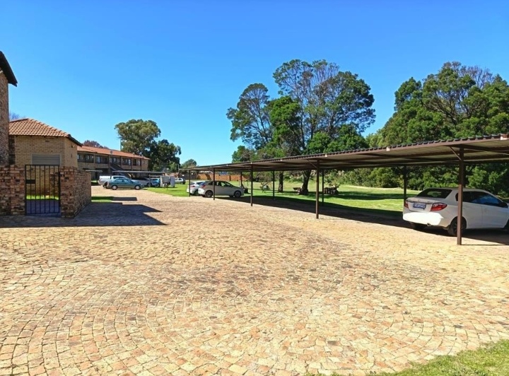 2 Bedroom Property for Sale in Greenhills Gauteng