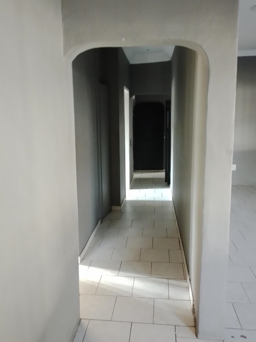 To Let Commercial Property for Rent in Eastleigh Gauteng