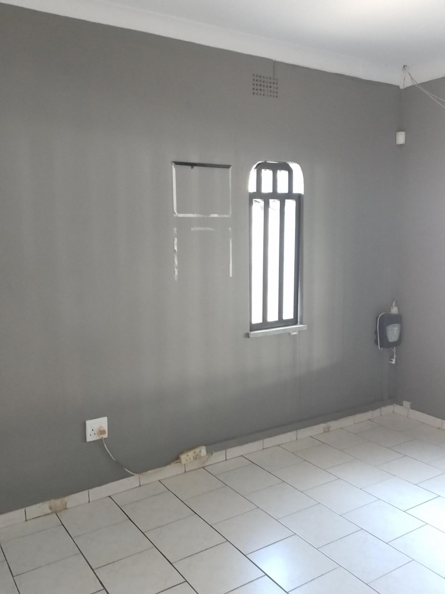 To Let Commercial Property for Rent in Eastleigh Gauteng