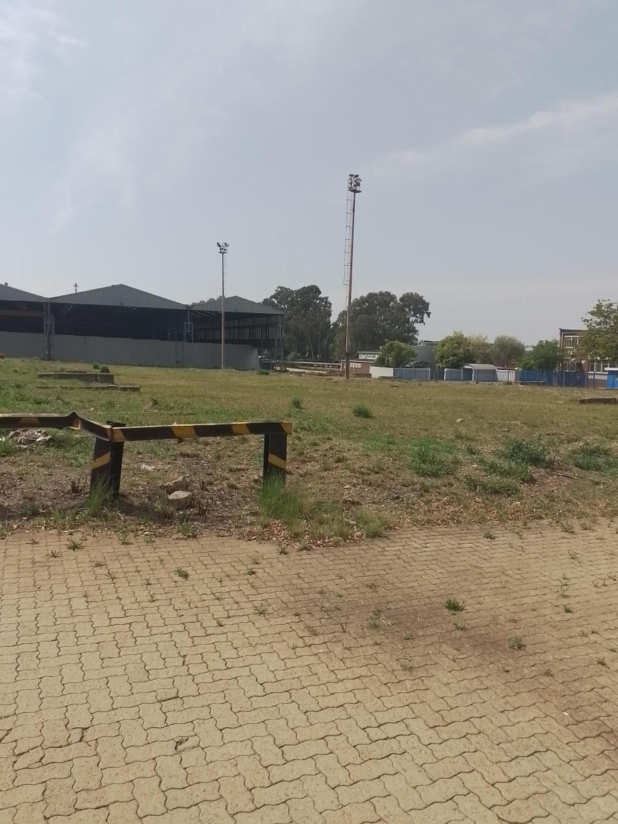 To Let Commercial Property for Rent in Wadeville Gauteng
