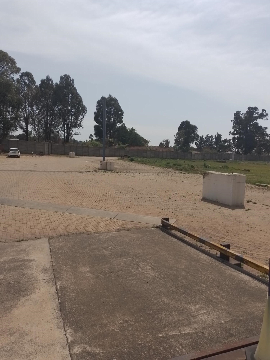 To Let Commercial Property for Rent in Wadeville Gauteng