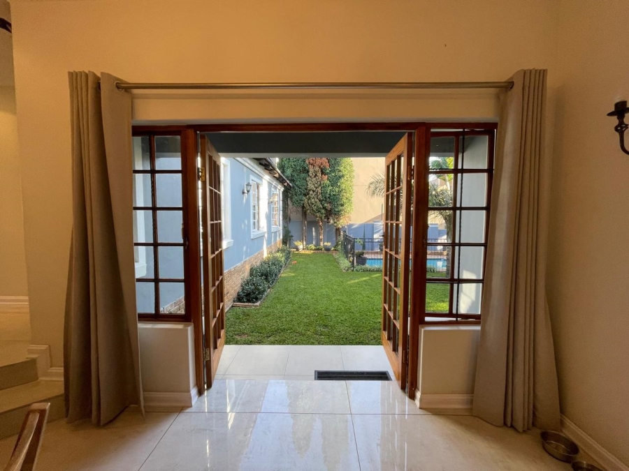 To Let 3 Bedroom Property for Rent in Greenstone Hill Gauteng