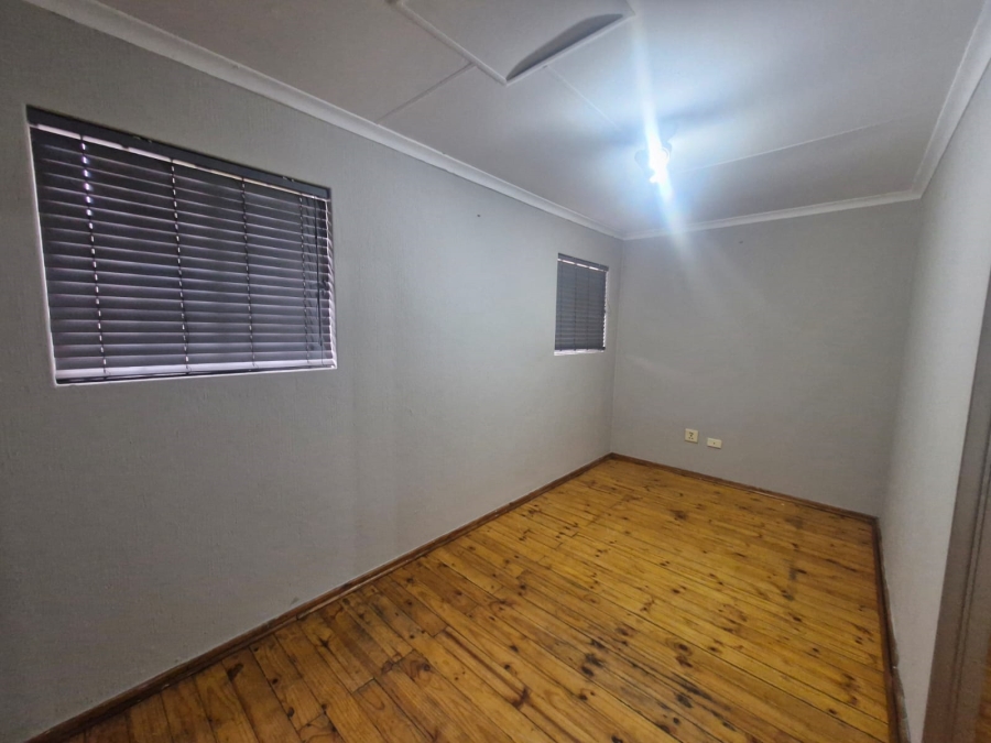3 Bedroom Property for Sale in Bardene Gauteng
