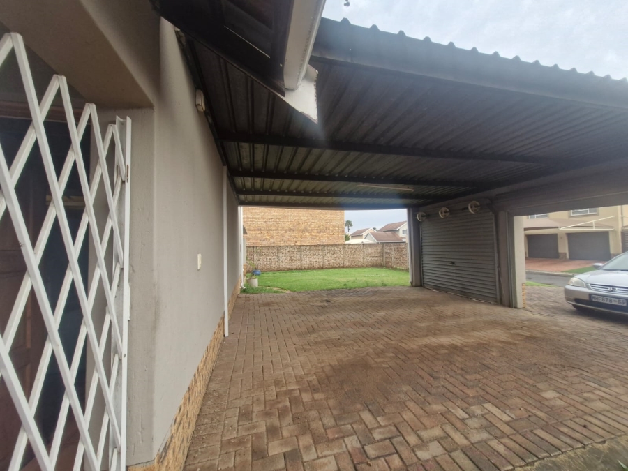 3 Bedroom Property for Sale in Bardene Gauteng