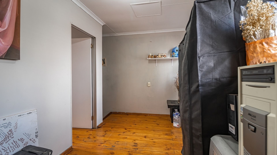 3 Bedroom Property for Sale in Bardene Gauteng