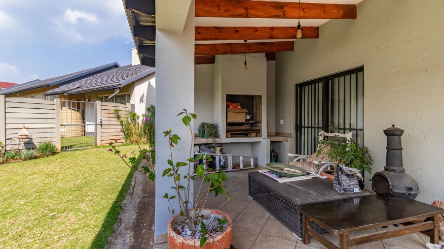 5 Bedroom Property for Sale in Freeway Park Gauteng