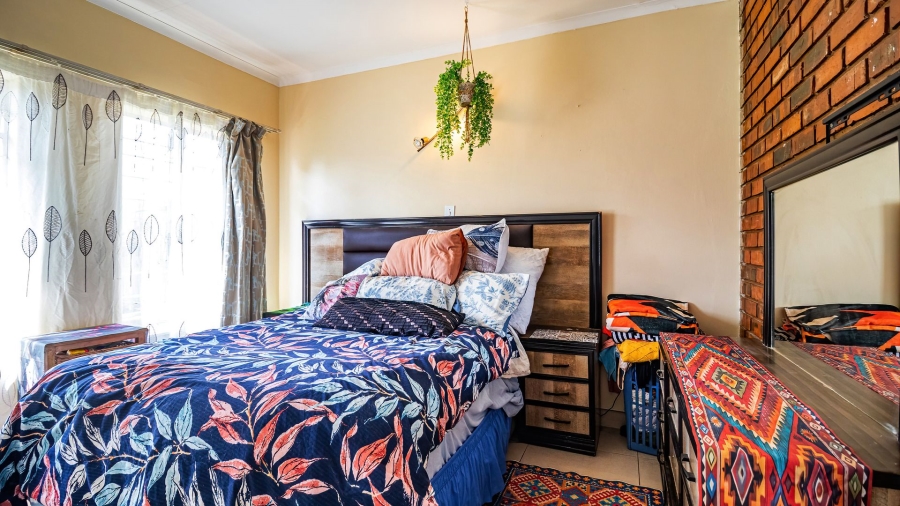5 Bedroom Property for Sale in Freeway Park Gauteng
