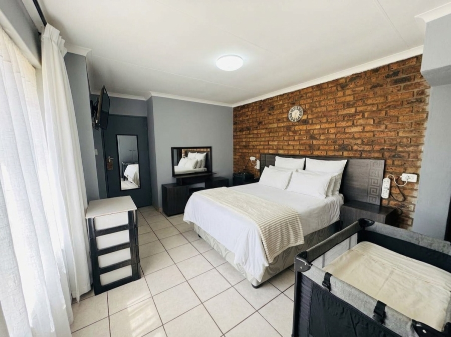 3 Bedroom Property for Sale in Sunward Park Gauteng