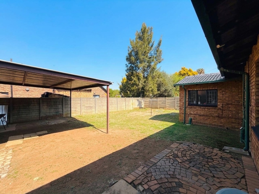 3 Bedroom Property for Sale in Sunward Park Gauteng