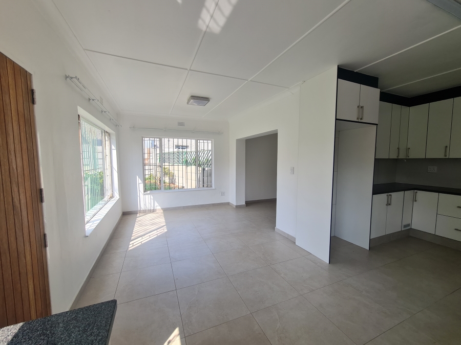 To Let 3 Bedroom Property for Rent in Clarens Park Gauteng