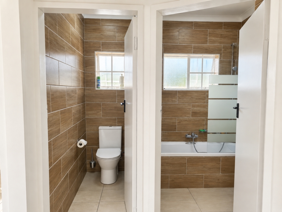 To Let 3 Bedroom Property for Rent in Clarens Park Gauteng