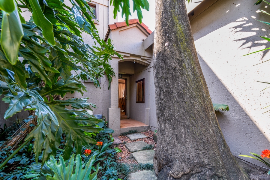 3 Bedroom Property for Sale in Faerie Glen Gauteng