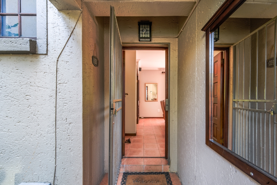 3 Bedroom Property for Sale in Faerie Glen Gauteng
