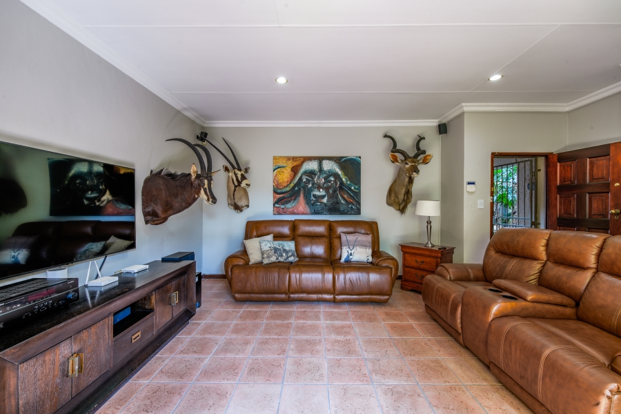 3 Bedroom Property for Sale in Faerie Glen Gauteng