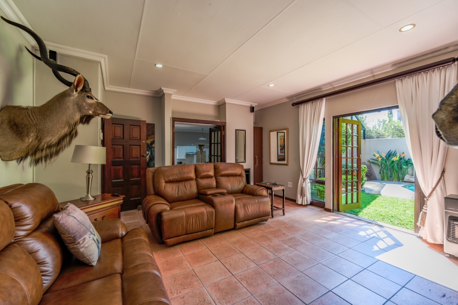 3 Bedroom Property for Sale in Faerie Glen Gauteng