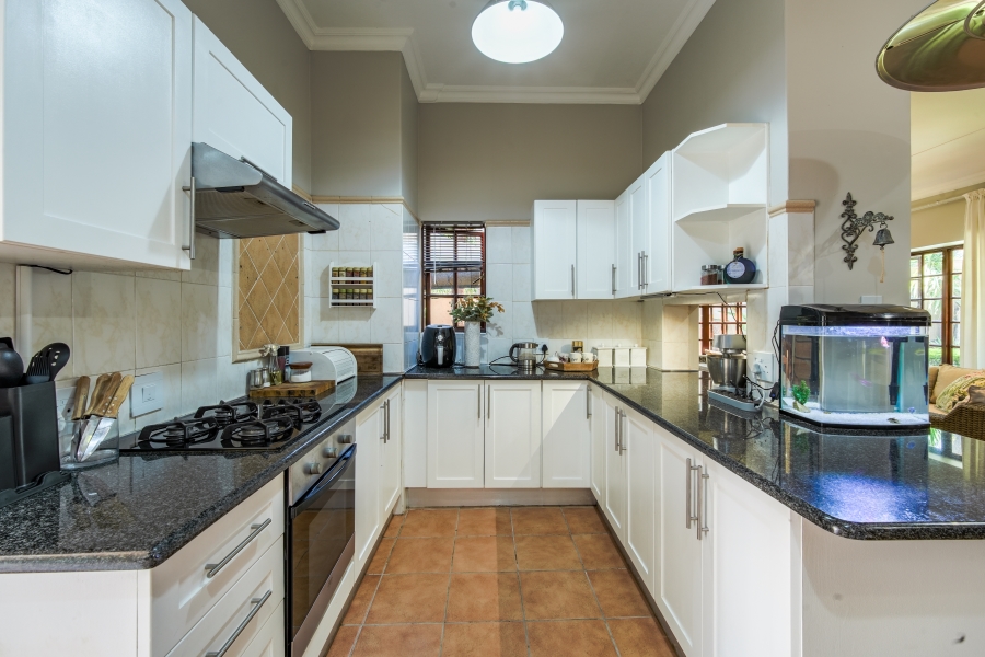 3 Bedroom Property for Sale in Faerie Glen Gauteng