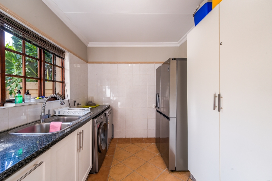 3 Bedroom Property for Sale in Faerie Glen Gauteng