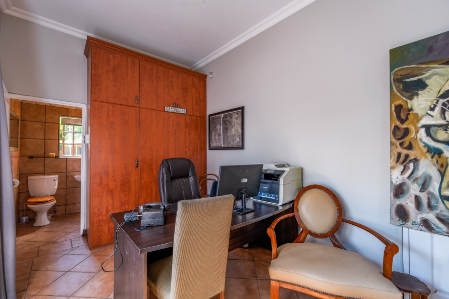3 Bedroom Property for Sale in Faerie Glen Gauteng