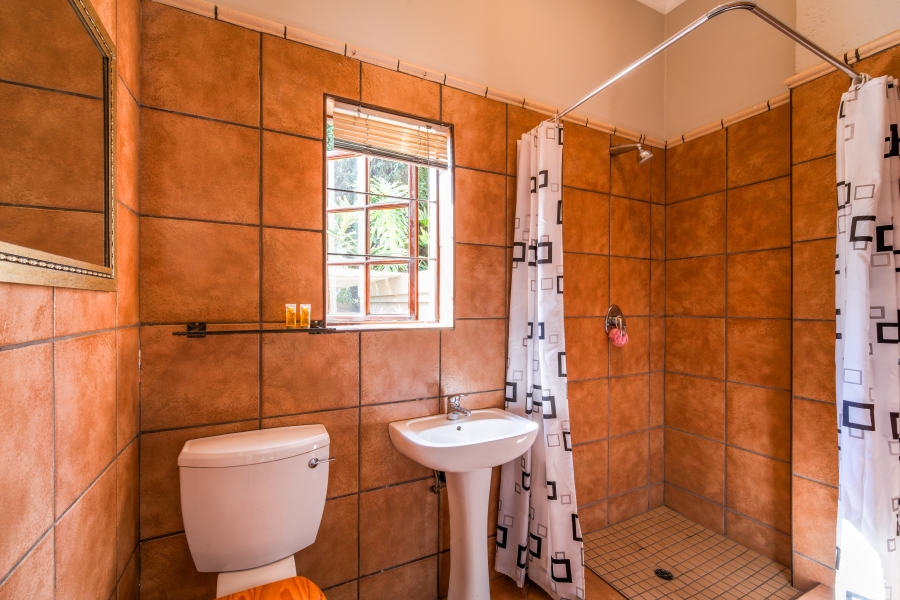 3 Bedroom Property for Sale in Faerie Glen Gauteng