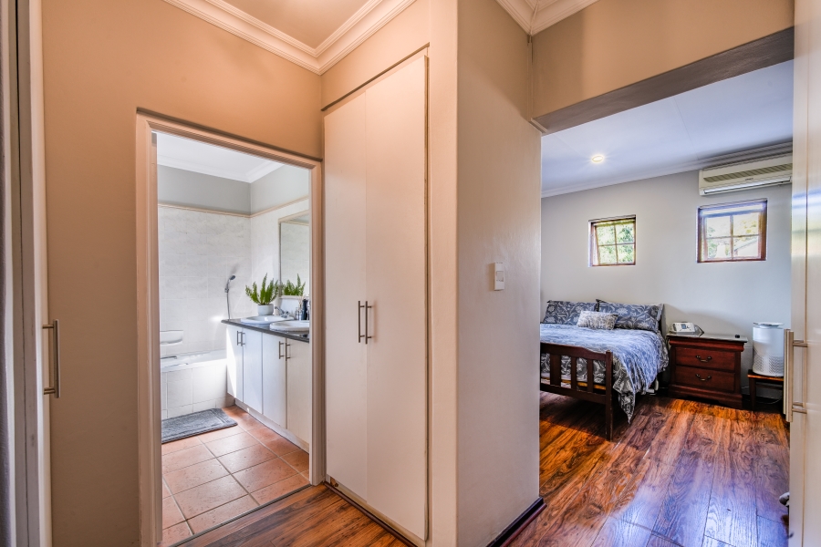 3 Bedroom Property for Sale in Faerie Glen Gauteng