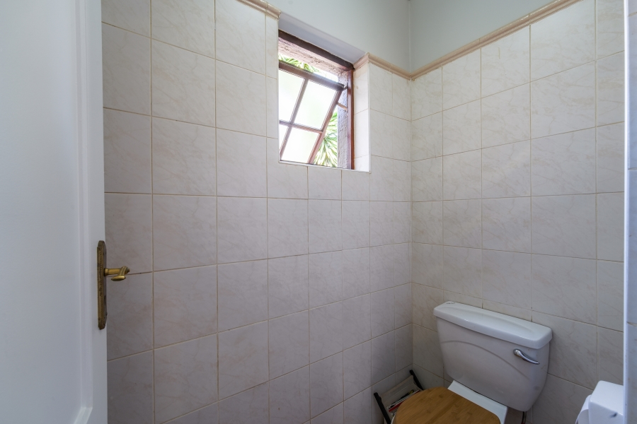 3 Bedroom Property for Sale in Faerie Glen Gauteng