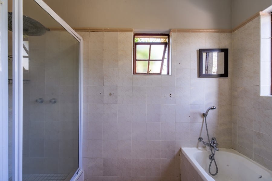 3 Bedroom Property for Sale in Faerie Glen Gauteng