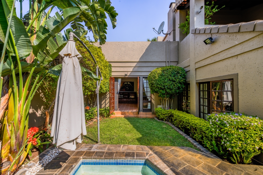 3 Bedroom Property for Sale in Faerie Glen Gauteng