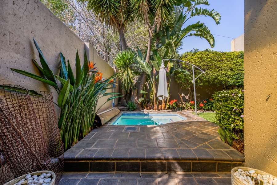 3 Bedroom Property for Sale in Faerie Glen Gauteng