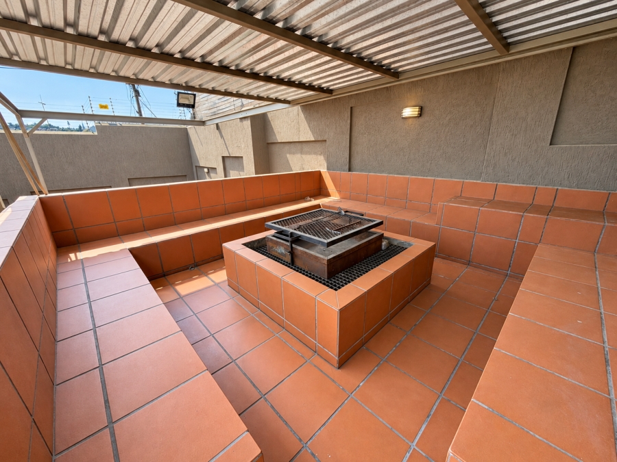 4 Bedroom Property for Sale in Bassonia Gauteng