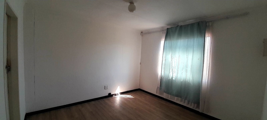 To Let 3 Bedroom Property for Rent in Protea Glen Gauteng