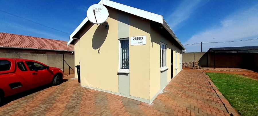 To Let 3 Bedroom Property for Rent in Protea Glen Gauteng