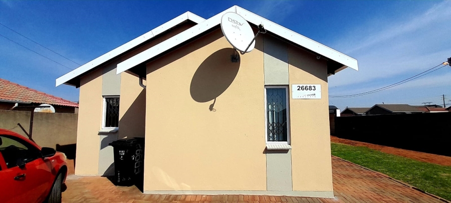 To Let 3 Bedroom Property for Rent in Protea Glen Gauteng