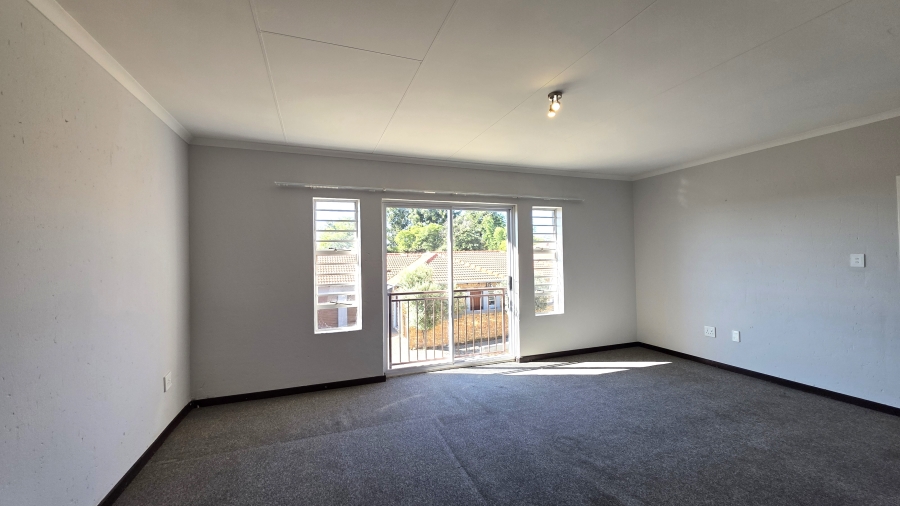 3 Bedroom Property for Sale in Wilgeheuwel Gauteng