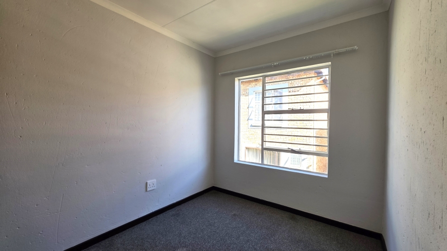 3 Bedroom Property for Sale in Wilgeheuwel Gauteng