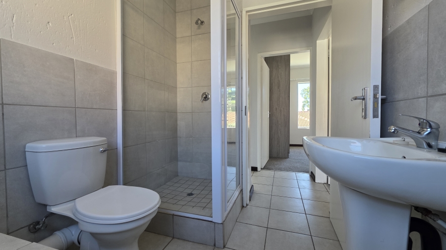 3 Bedroom Property for Sale in Wilgeheuwel Gauteng