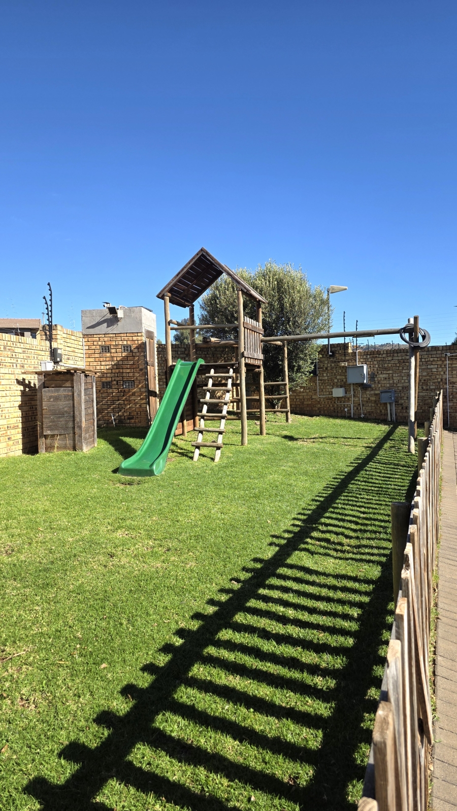 3 Bedroom Property for Sale in Wilgeheuwel Gauteng