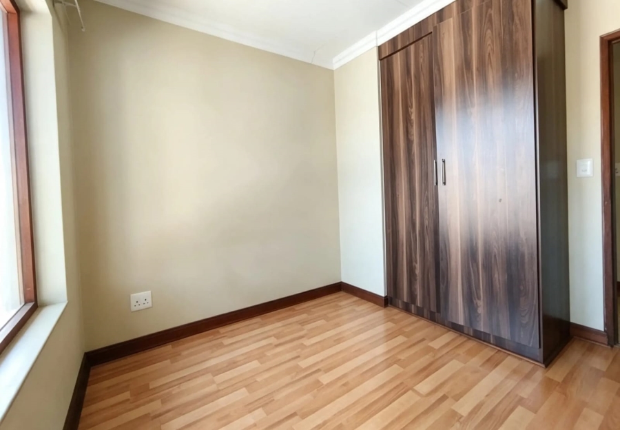 To Let 2 Bedroom Property for Rent in Waverley Gauteng