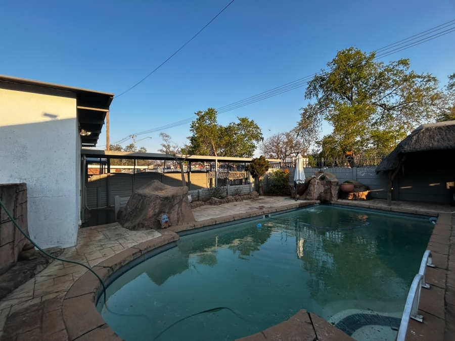 To Let 3 Bedroom Property for Rent in Daspoort Gauteng