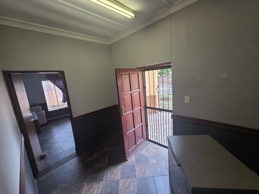 To Let 3 Bedroom Property for Rent in Villieria Gauteng